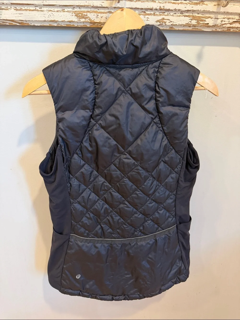Lululemon Down For A Run Vest Size 8